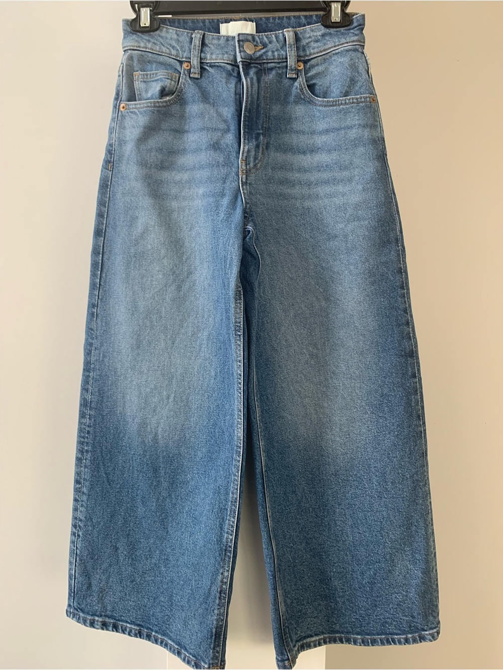 NWOT H&M Wide Leg High-Rise Cropped Jeans